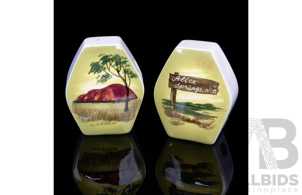 Vintage Alice Springs Uluru Ceramic Salt & Pepper Shakers, Handpainted Anna Studio Pottery