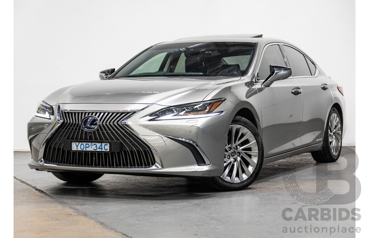 09/2020 Lexus ES300h Sports Luxury Hybrid MY20 AXZH10R 4d Sedan Titanium Silver Metallic 2.5L / 88kw Hybrid