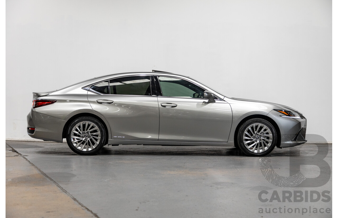 09/2020 Lexus ES300h Sports Luxury Hybrid MY20 AXZH10R 4d Sedan Titanium Silver Metallic 2.5L / 88kw Hybrid