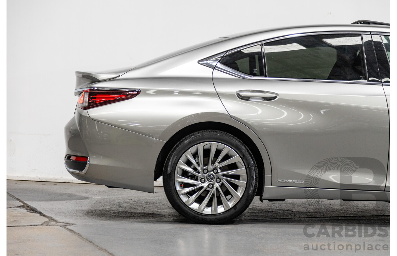 09/2020 Lexus ES300h Sports Luxury Hybrid MY20 AXZH10R 4d Sedan Titanium Silver Metallic 2.5L / 88kw Hybrid