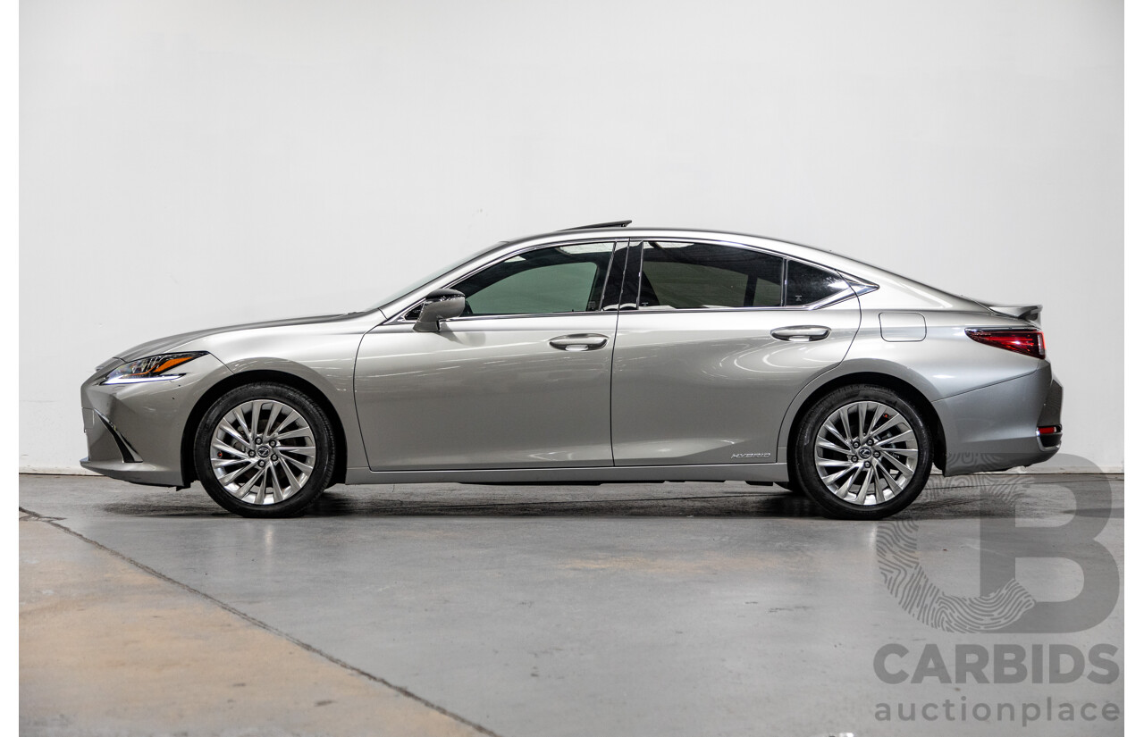 09/2020 Lexus ES300h Sports Luxury Hybrid MY20 AXZH10R 4d Sedan Titanium Silver Metallic 2.5L / 88kw Hybrid