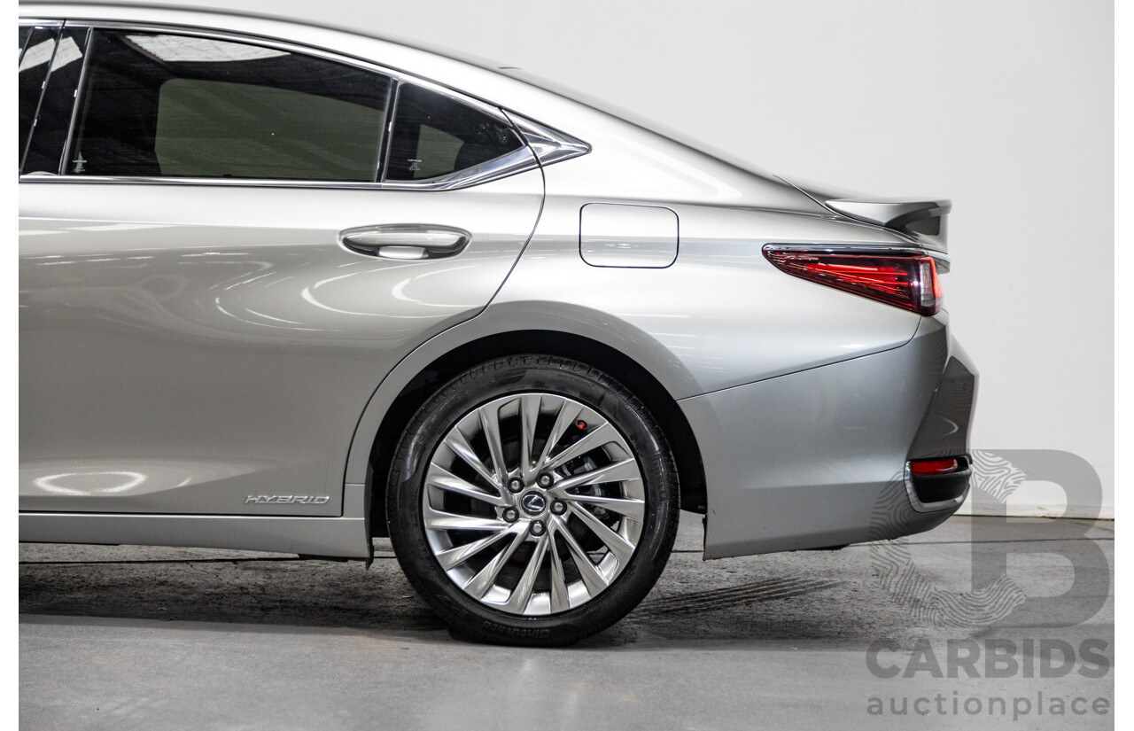 09/2020 Lexus ES300h Sports Luxury Hybrid MY20 AXZH10R 4d Sedan Titanium Silver Metallic 2.5L / 88kw Hybrid