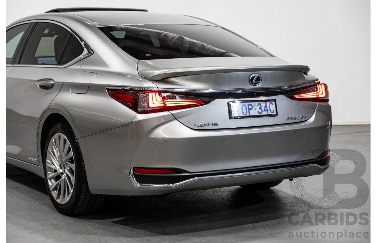 09/2020 Lexus ES300h Sports Luxury Hybrid MY20 AXZH10R 4d Sedan Titanium Silver Metallic 2.5L / 88kw Hybrid