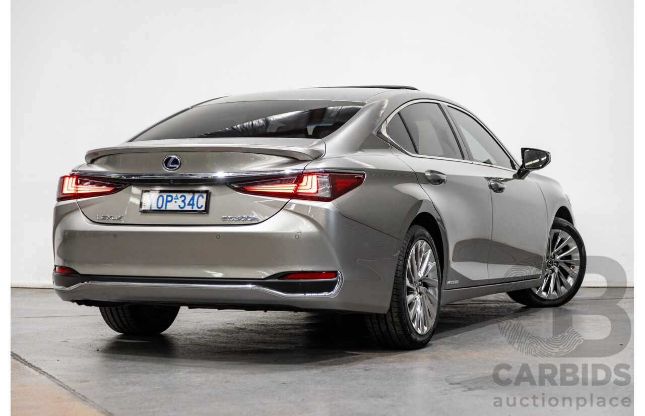 09/2020 Lexus ES300h Sports Luxury Hybrid MY20 AXZH10R 4d Sedan Titanium Silver Metallic 2.5L / 88kw Hybrid