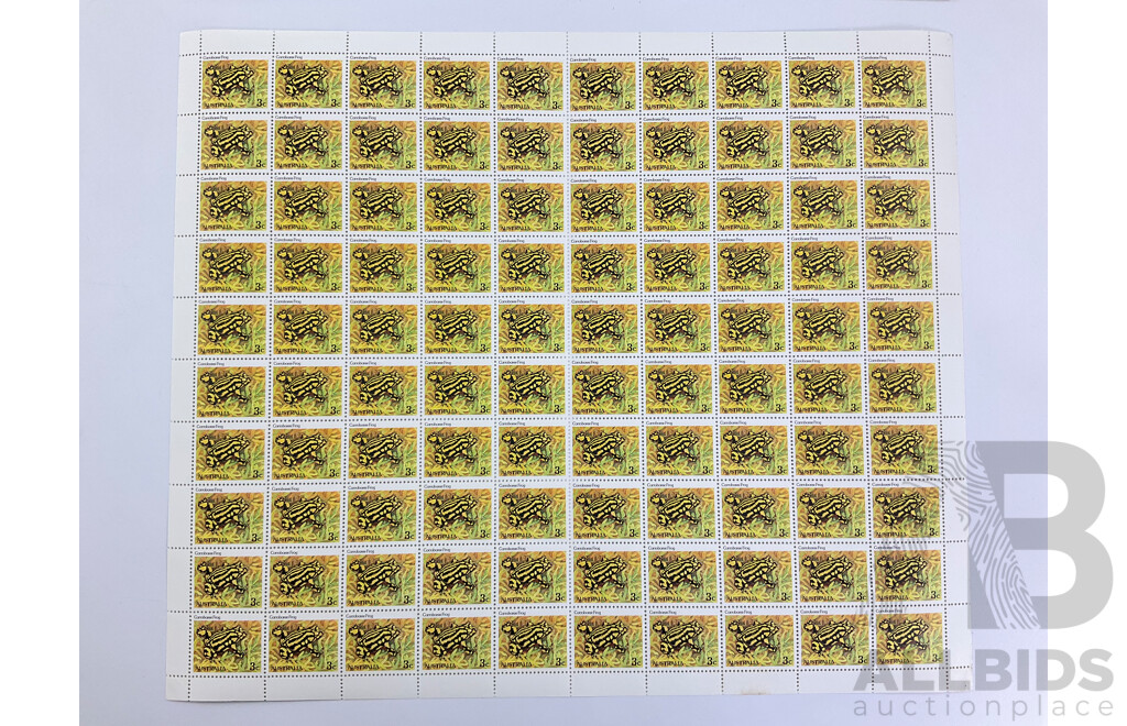 Australian 1982 Stamp Sheets, Animal Series, Corroboree Frog, Blue Mountains Tree Frog  - Face Value $30