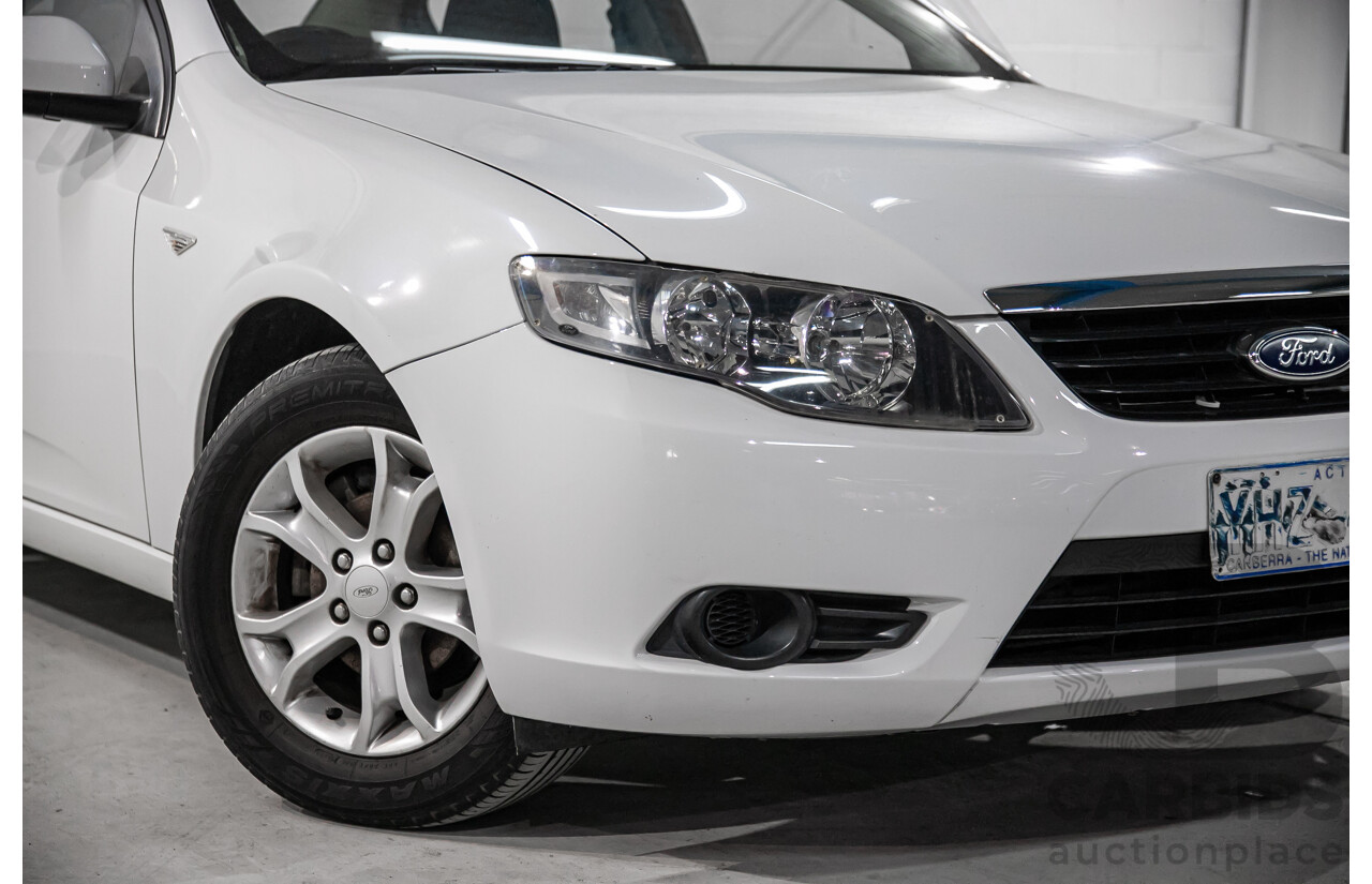 6/2010 Ford Falcon XT FG 4d Sedan White 4.0L