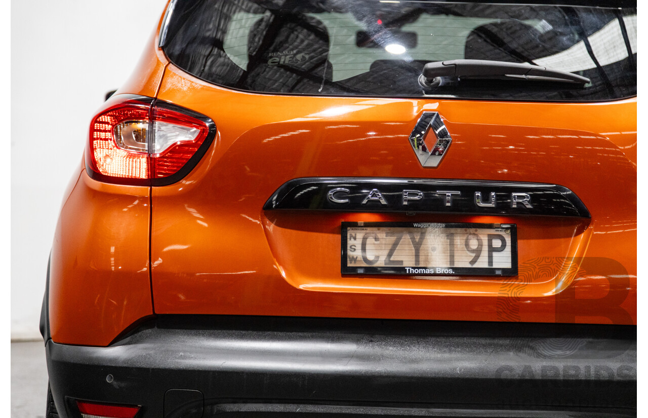 1/2015 Renault Captur Dynamique X87 4d Wagon Corsica Orange / Diamond Black Metallic Turbo 1.2L