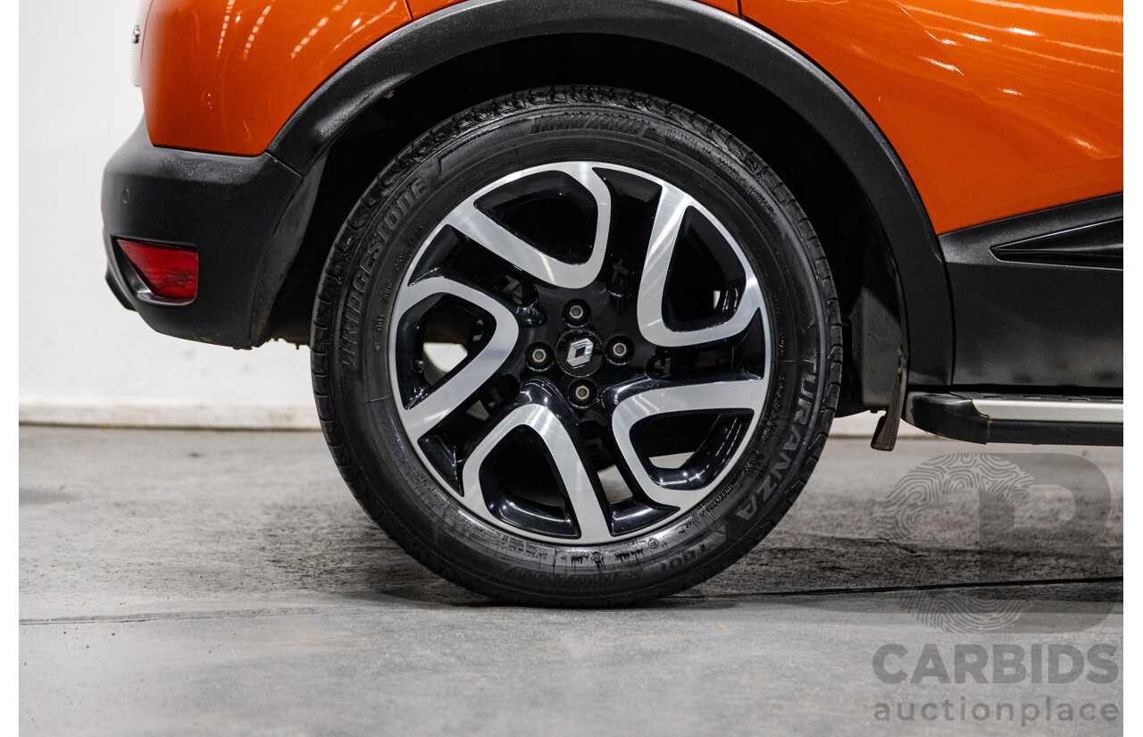 1/2015 Renault Captur Dynamique X87 4d Wagon Corsica Orange / Diamond Black Metallic Turbo 1.2L