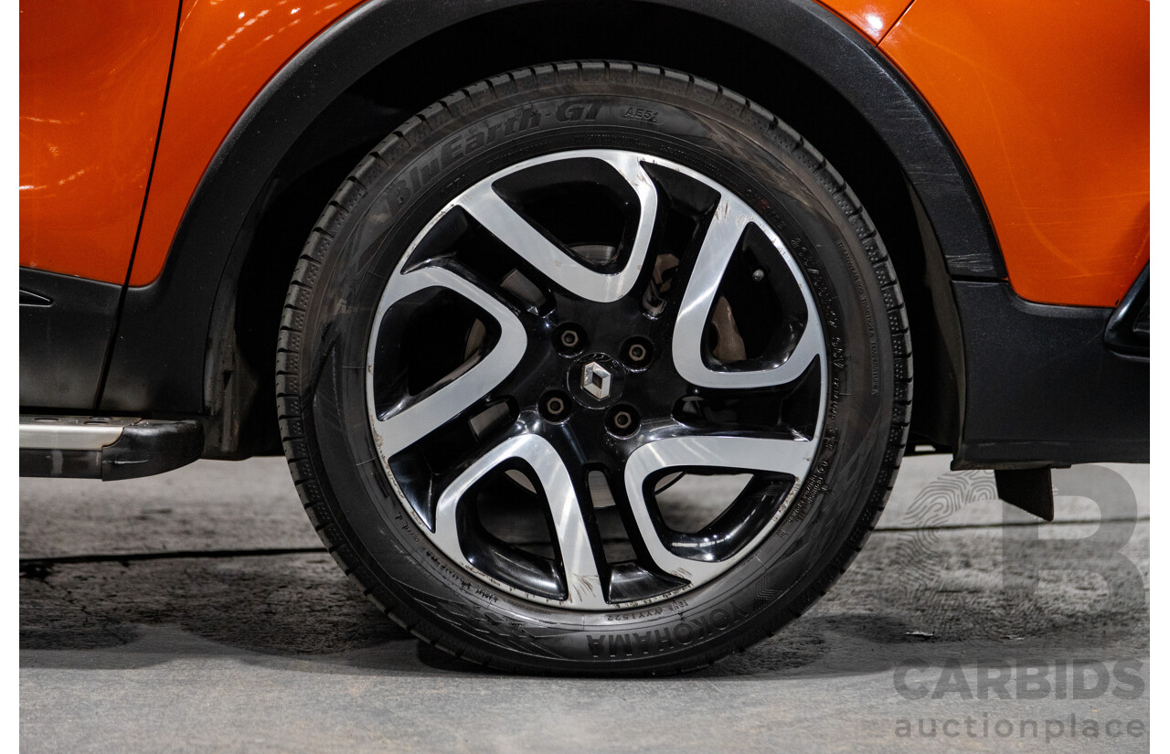 1/2015 Renault Captur Dynamique X87 4d Wagon Corsica Orange / Diamond Black Metallic Turbo 1.2L