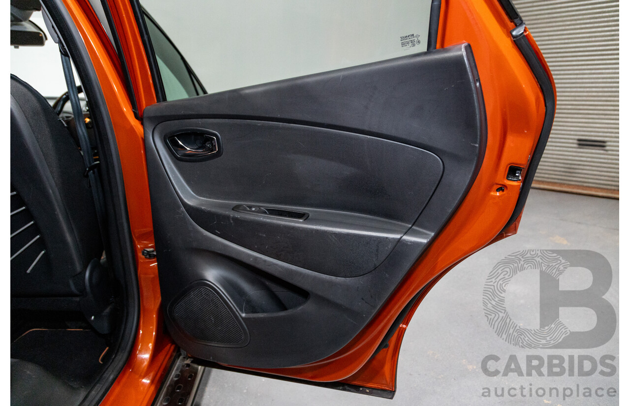 1/2015 Renault Captur Dynamique X87 4d Wagon Corsica Orange / Diamond Black Metallic Turbo 1.2L