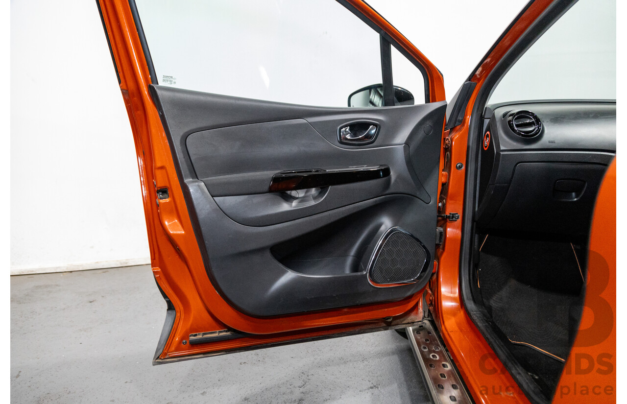 1/2015 Renault Captur Dynamique X87 4d Wagon Corsica Orange / Diamond Black Metallic Turbo 1.2L