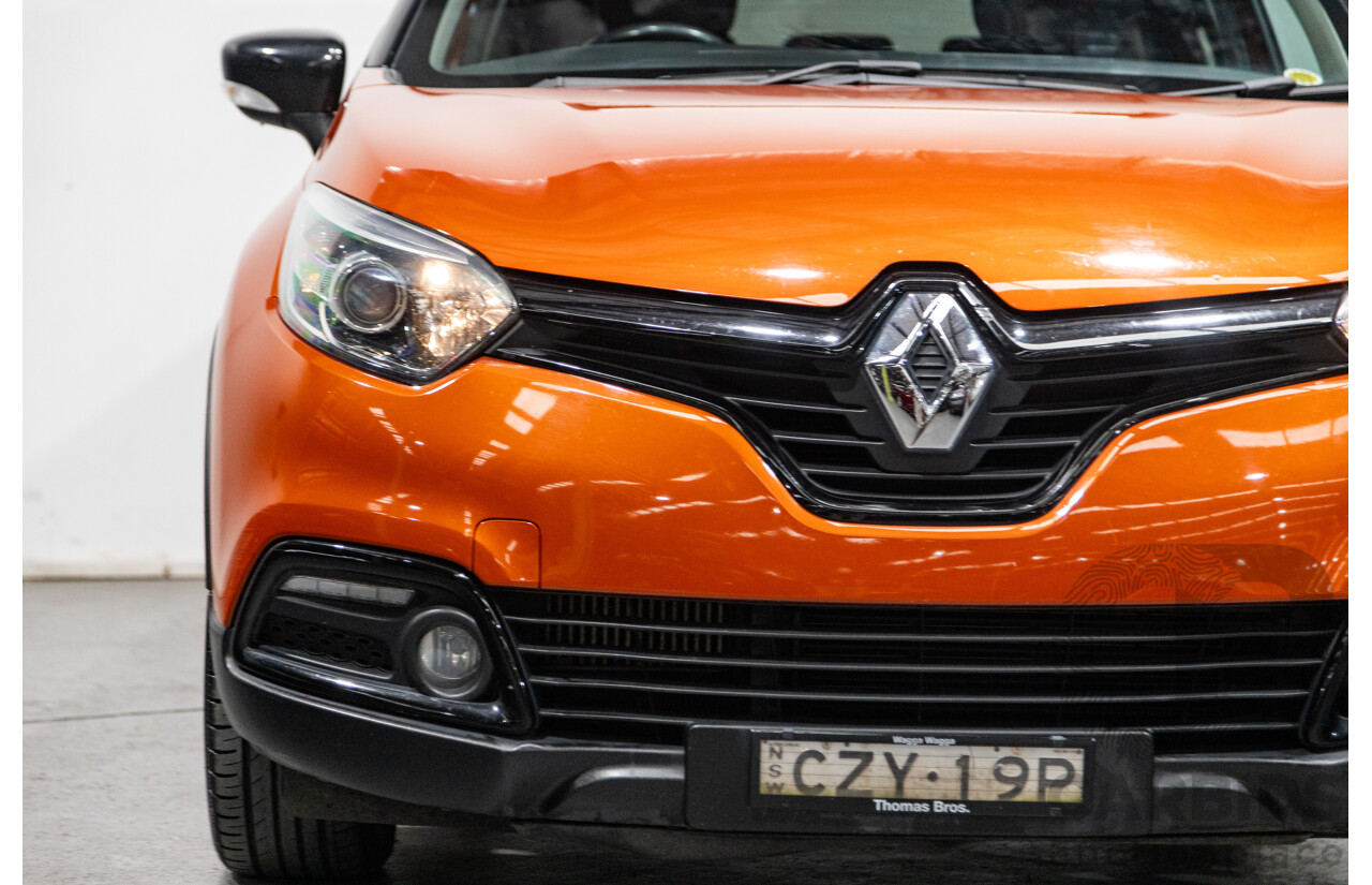 1/2015 Renault Captur Dynamique X87 4d Wagon Corsica Orange / Diamond Black Metallic Turbo 1.2L