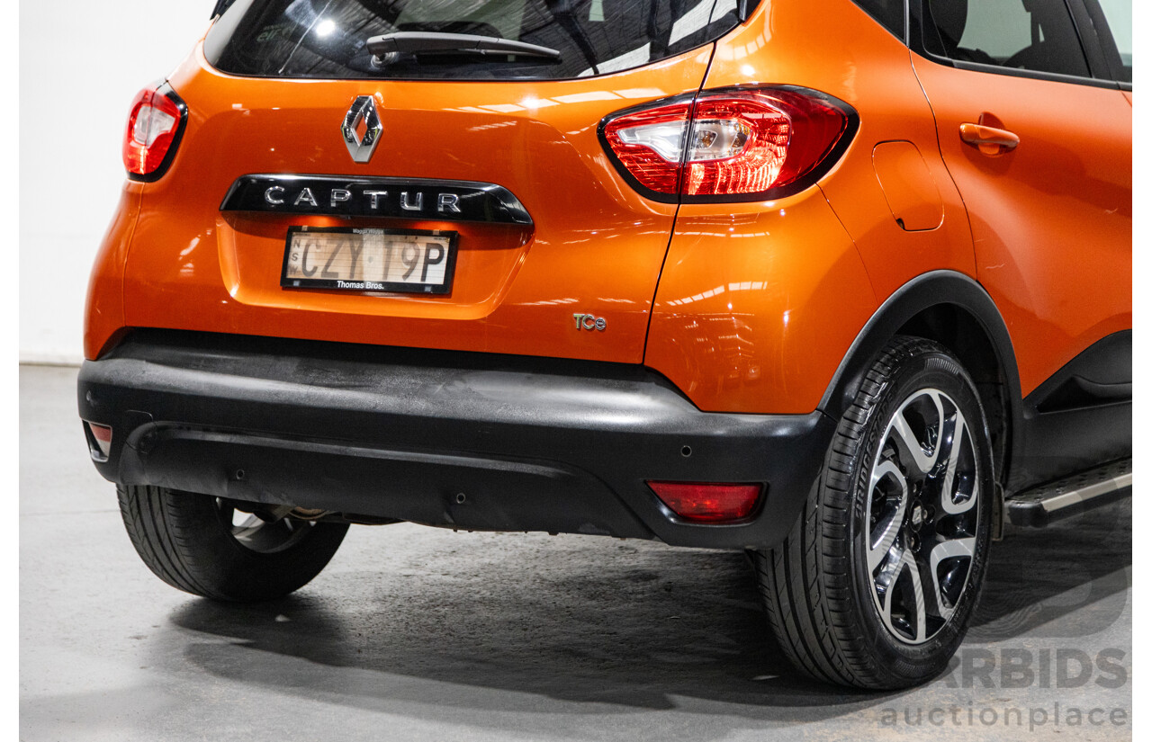 1/2015 Renault Captur Dynamique X87 4d Wagon Corsica Orange / Diamond Black Metallic Turbo 1.2L