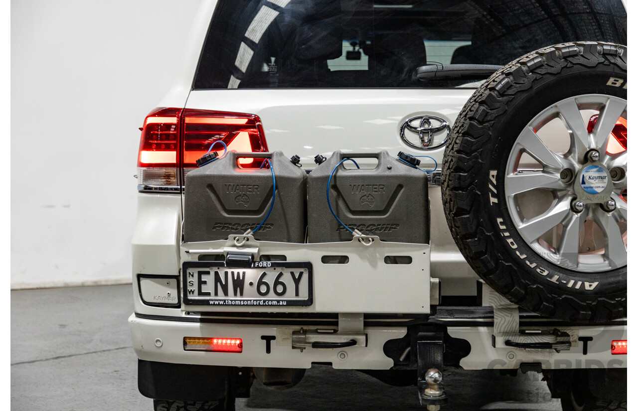 02/2020 Toyota Landcruiser VX (4x4) VDJ200R MY20 4d Wagon Crystal Pearl White Twin Turbo Diesel V8 4.5L - 7 Seater