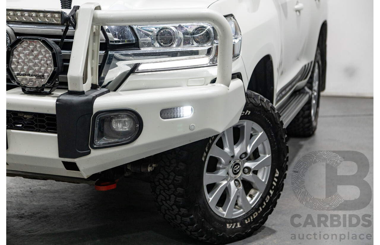 02/2020 Toyota Landcruiser VX (4x4) VDJ200R MY20 4d Wagon Crystal Pearl White Twin Turbo Diesel V8 4.5L - 7 Seater