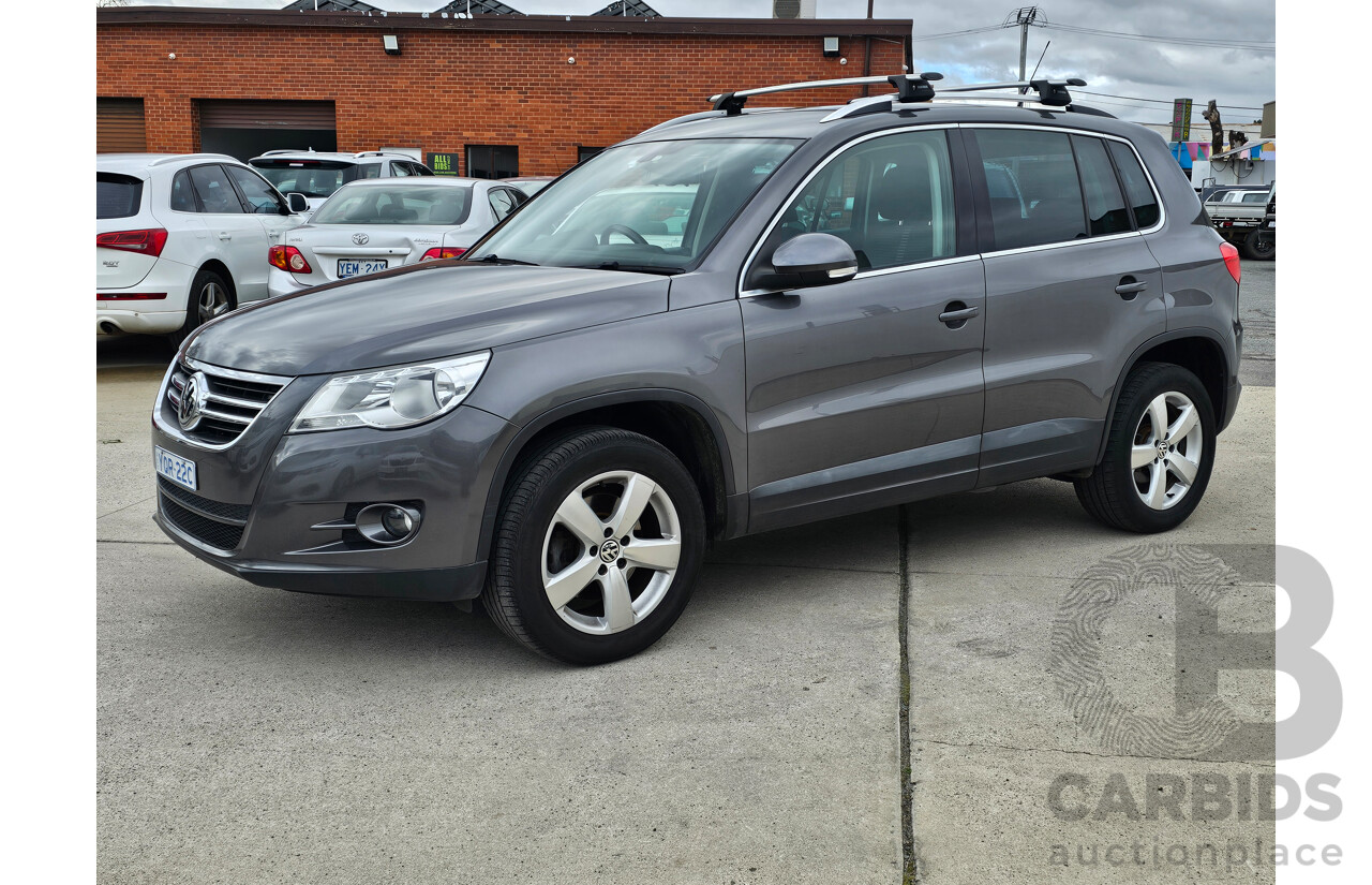7/2011 Volkswagen Tiguan 147 TSI 5NC MY11 4d Wagon Grey 2.0L