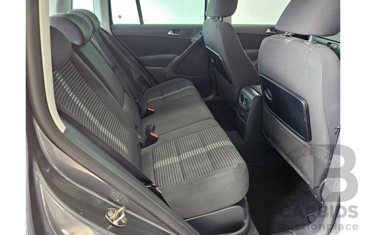 7/2011 Volkswagen Tiguan 147 TSI 5NC MY11 4d Wagon Grey 2.0L