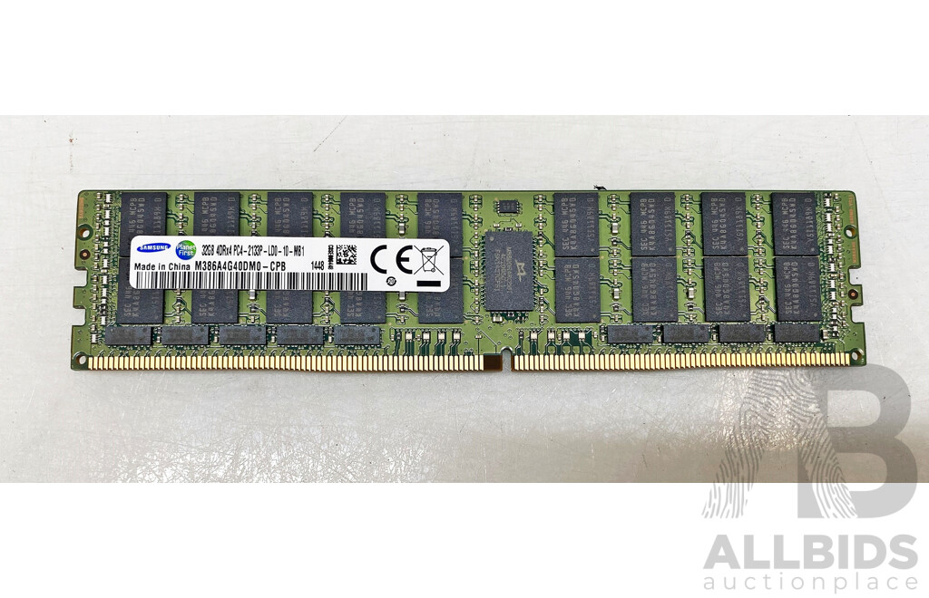 Samsung (M386A4G40DM0) 32GB ECC DDR4 RDIMM RAM - Lot of Four