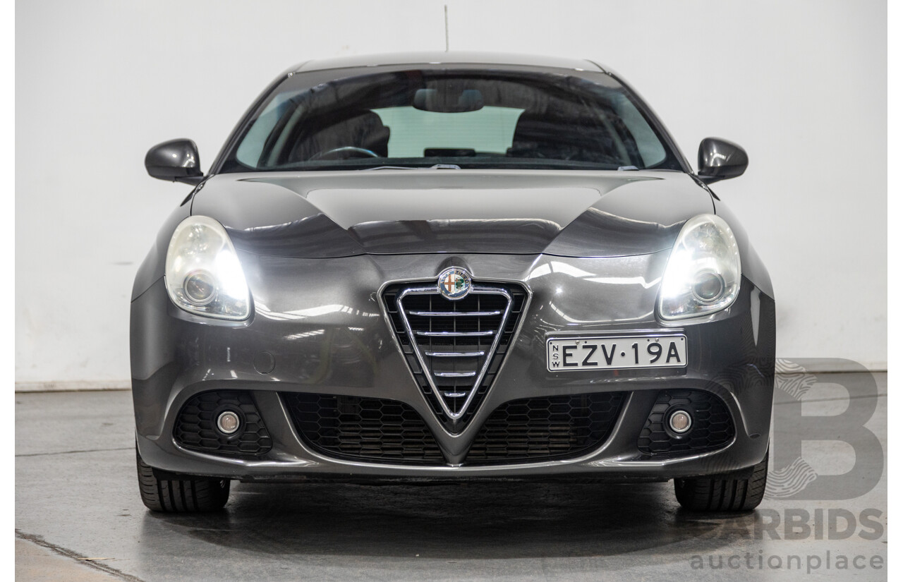 8/2013 Alfa Romeo Giulietta Distinctive 5d Hatchback Anthracite Grey Metallic Turbo 1.4L