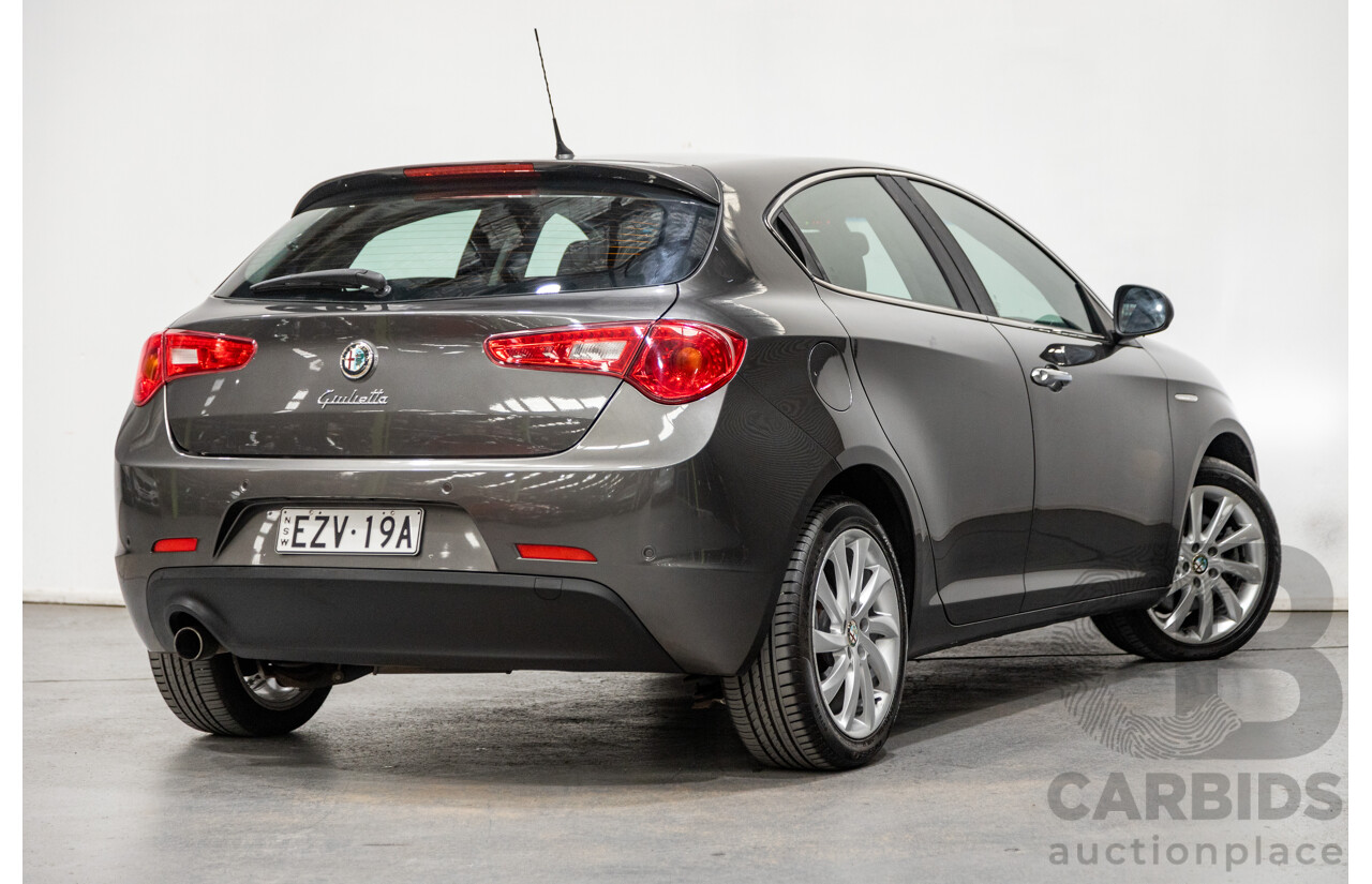 8/2013 Alfa Romeo Giulietta Distinctive 5d Hatchback Anthracite Grey Metallic Turbo 1.4L