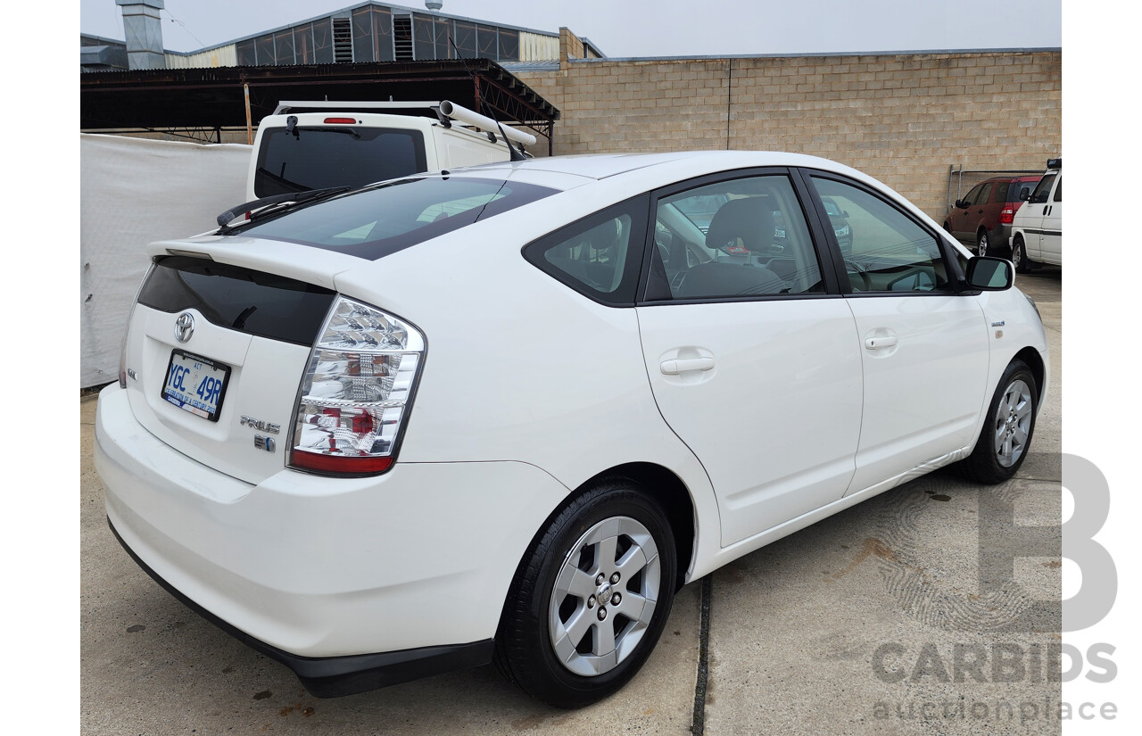 09/2006 Toyota Prius HYBRID FWD NHW20R MY06 UPGRADE 5D Hatchback White 1.5L