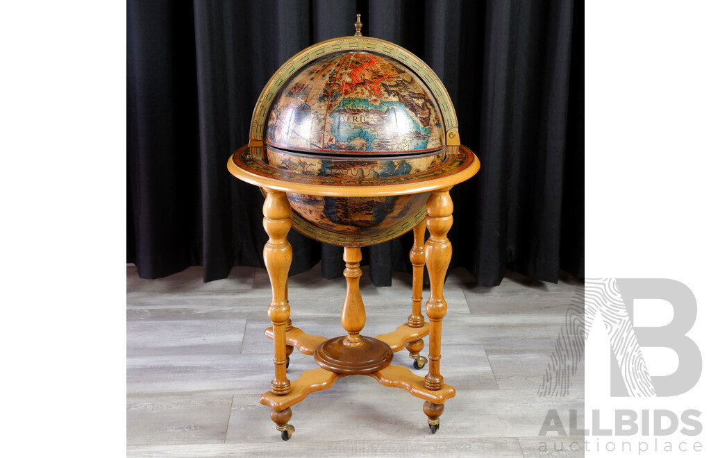 Reproduction Terrestrial Globe Form Drinks Cabinet