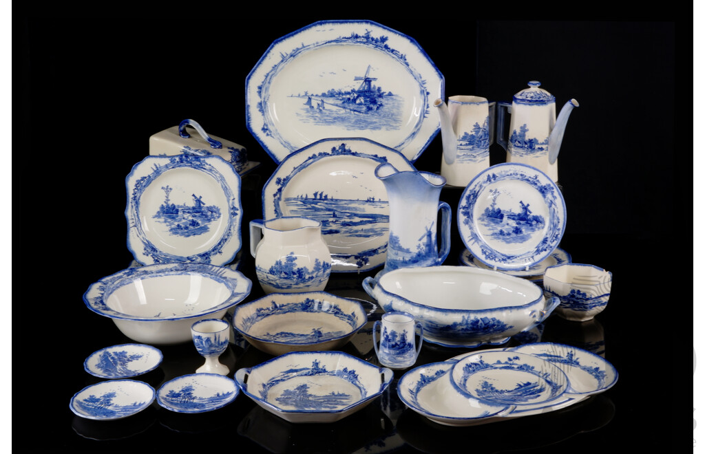 Large Antique Royal Doulton Porcelain Norfolk Pattern 146 Piece Dinner Service