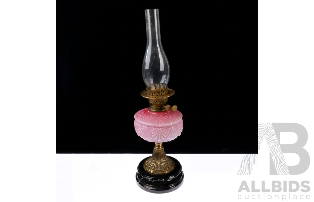 Fantastic Antique Art Nouveau British Made Dual Control Oil Lamp with Brass and Glass Base & Pink Glass Font