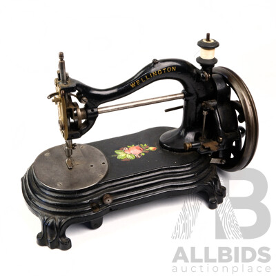 Antique Wellington Bradbury & Co, Oldham Hand Cranked Sewing Machine, Circa 1890s