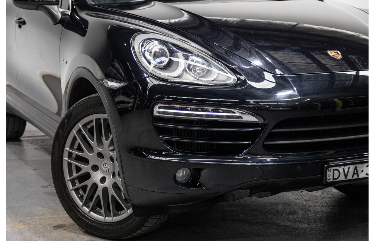 6/2012 Porsche Cayenne Diesel (AWD) Series 2 MY12 4d Wagon Black Turbo Diesel V6 3.0L