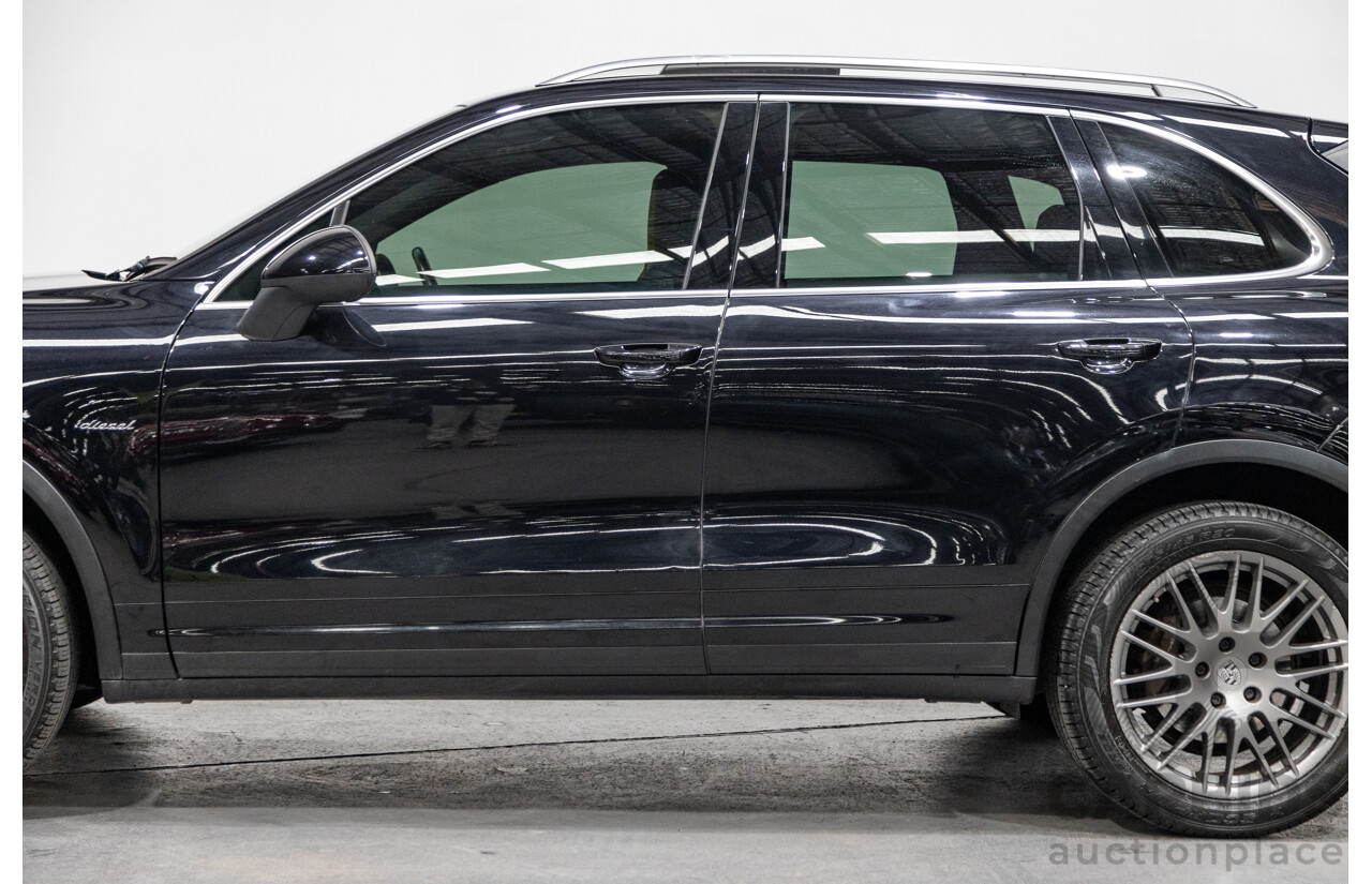 6/2012 Porsche Cayenne Diesel (AWD) Series 2 MY12 4d Wagon Black Turbo Diesel V6 3.0L