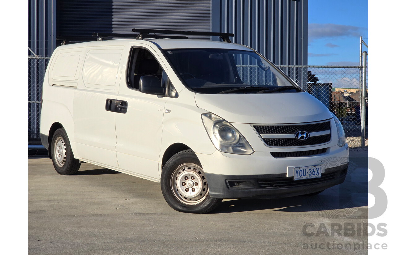 7/2009 Hyundai iLoad TQ 4d Van White Turbo Diesel 2.5L