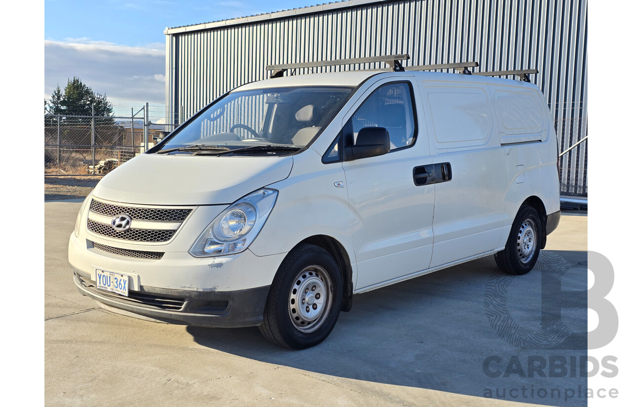 7/2009 Hyundai iLoad TQ 4d Van White Turbo Diesel 2.5L