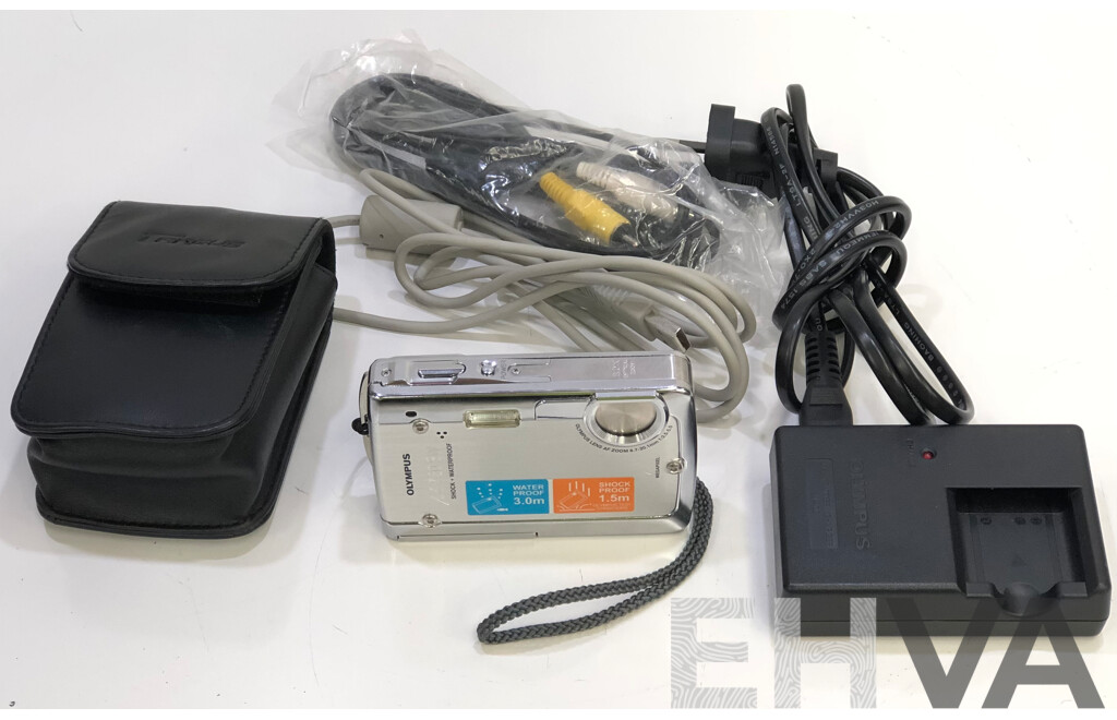 Olympus Mju 720  7.1 Megapixel Digital Camera and Accessories