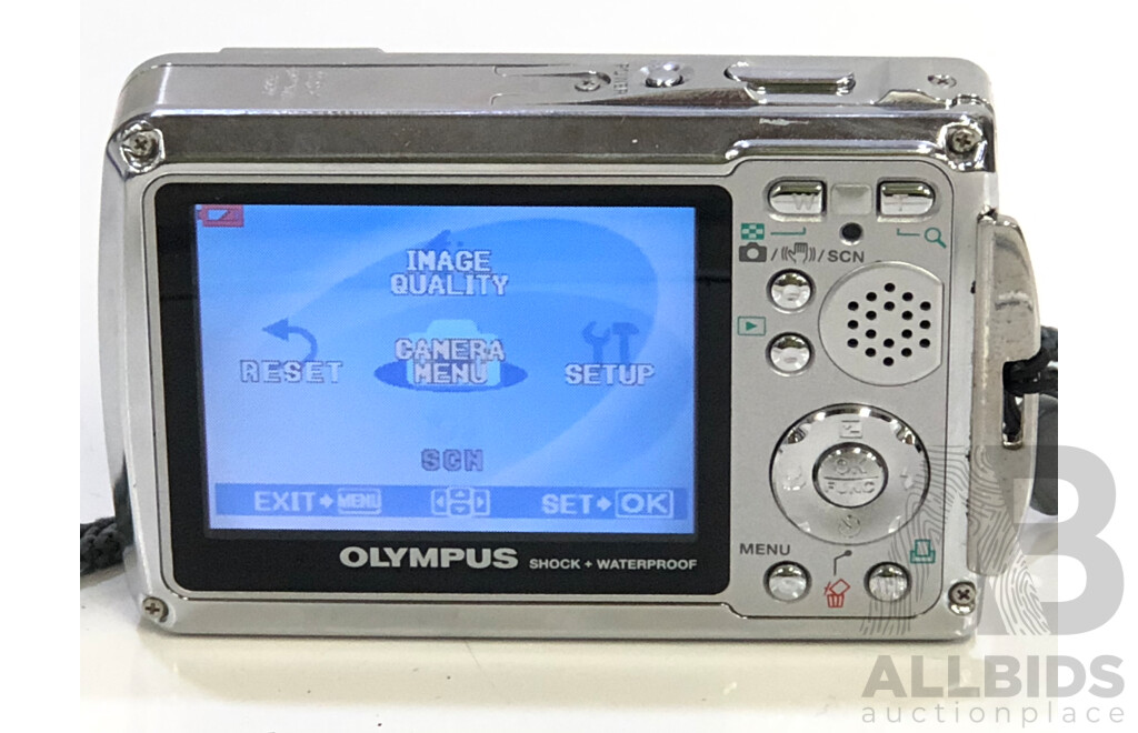 Olympus Mju 720  7.1 Megapixel Digital Camera and Accessories