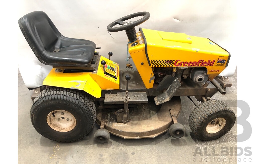 Greenfield Fastcut 34 Ride on 34 Inch Petrol Lawn Mower