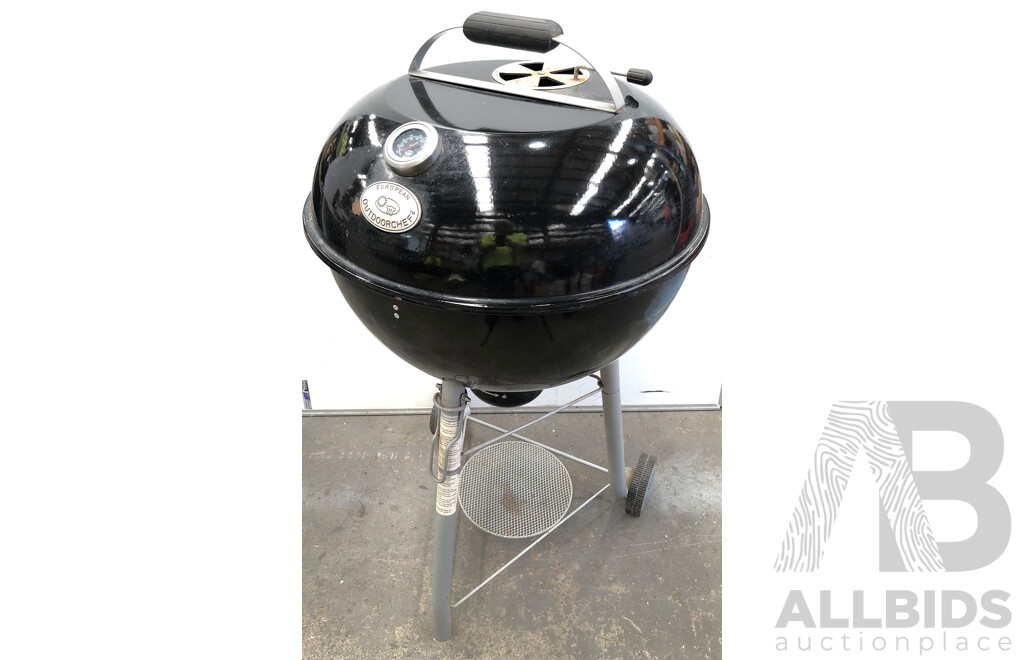 European Outdoor Chef Kettle Barbecue