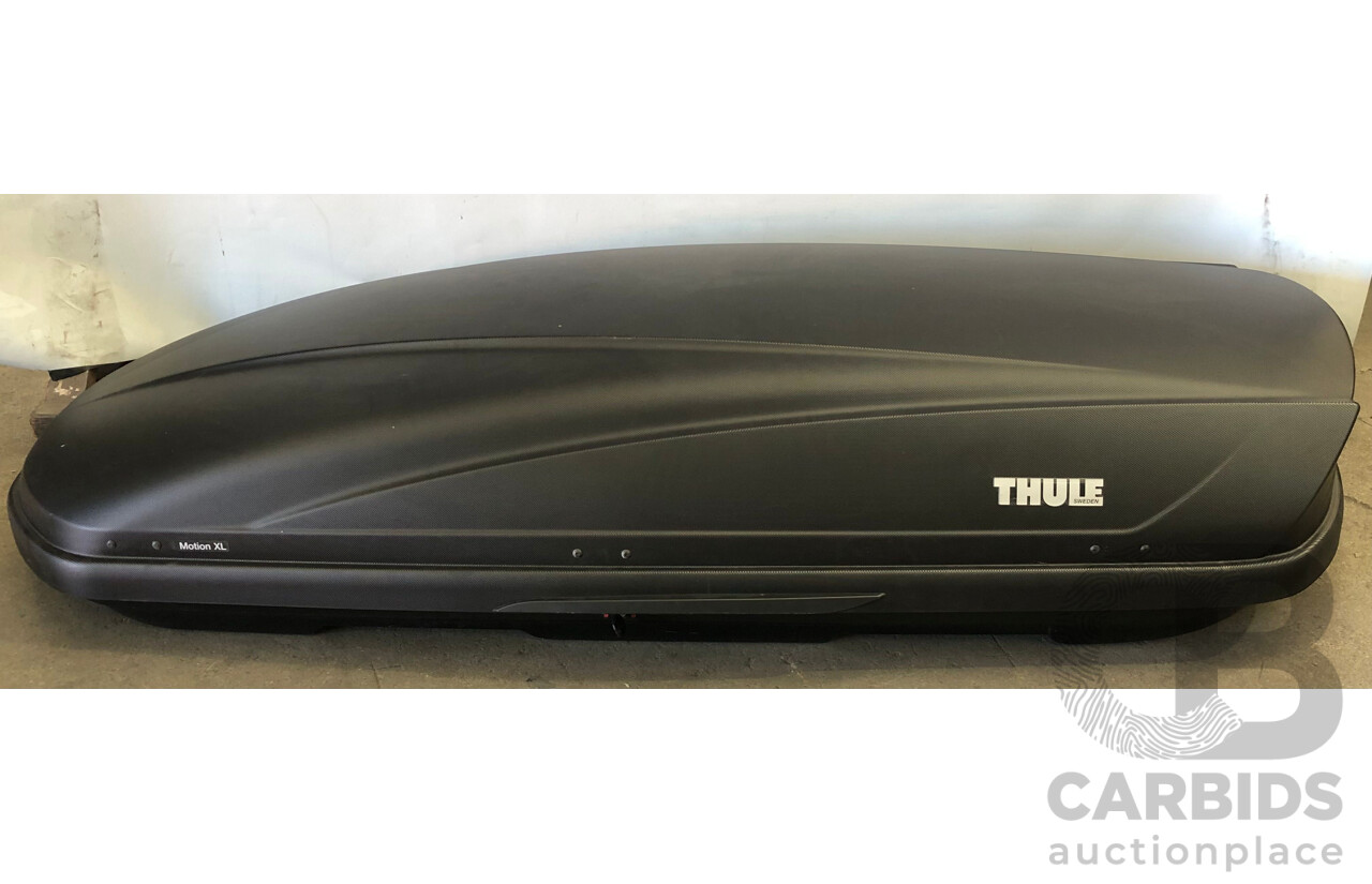 Thule Motion XL Rigid Roof Pod