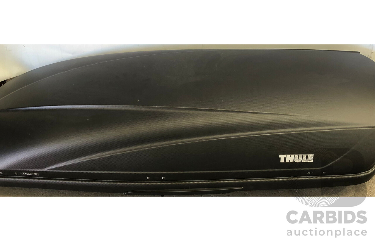 Thule Motion XL Rigid Roof Pod