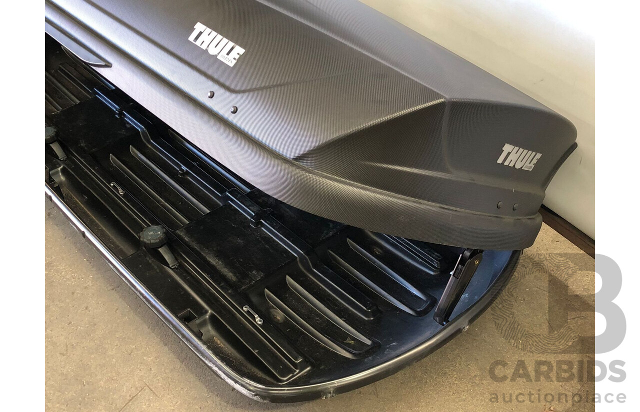 Thule Motion XL Rigid Roof Pod