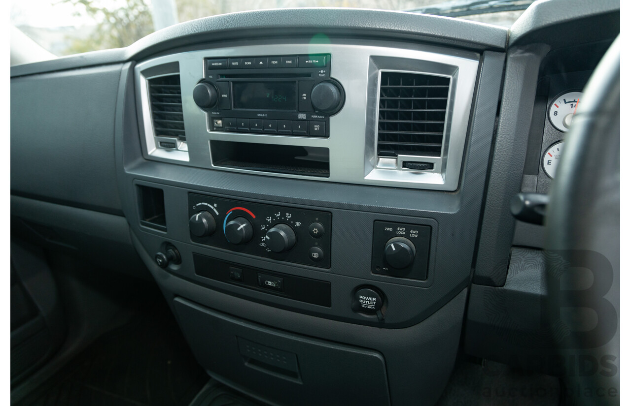 06/2007 Dodge Ram 3500 HD (4x4) Gen 2 Dually Lone Star Edition 4d Quad Cab Silver Turbo Diesel Cummins 6.7L - 06/2011 Import