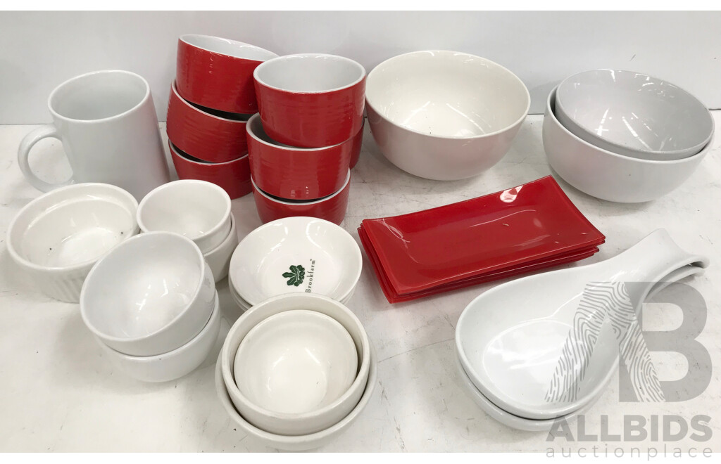 Collection of Assorted Kitchenware