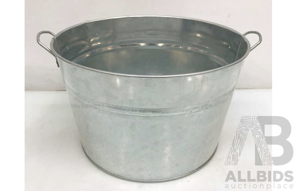 Koch & Co Large Tin Bucket with Handle - Lot of 6