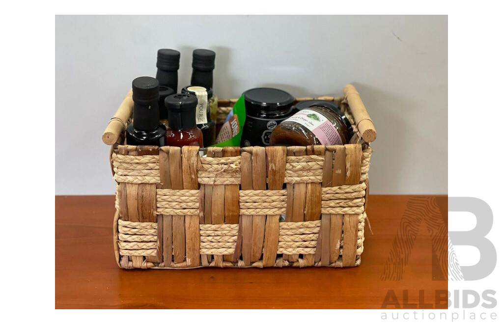 Ultimate Gourmet Oils, Sauces and Jams Food Hamper - RRP $250