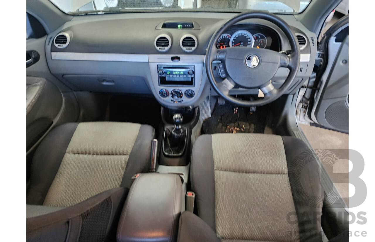 09/2005 Holden Viva  FWD JF 5D Hatchback Silver 1.8L
