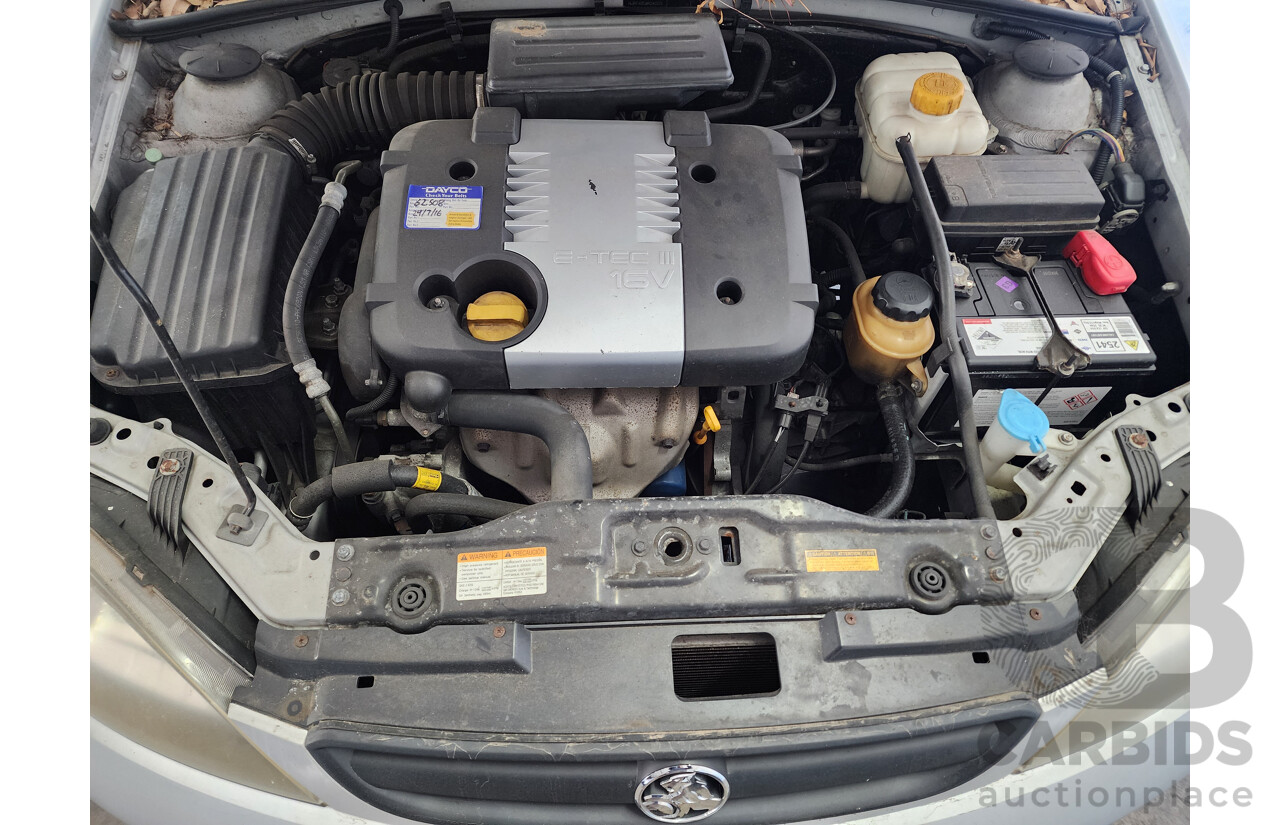 09/2005 Holden Viva  FWD JF 5D Hatchback Silver 1.8L