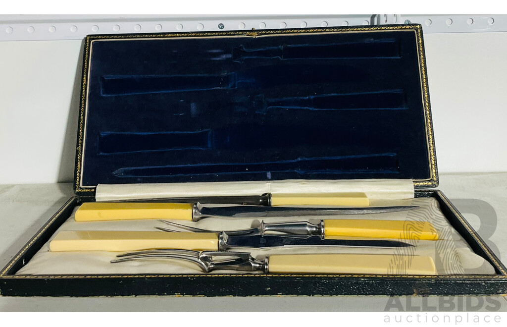 Vintage Carving Set From Lunds Sheffield Cutlery with Protective Leather Carrying Case