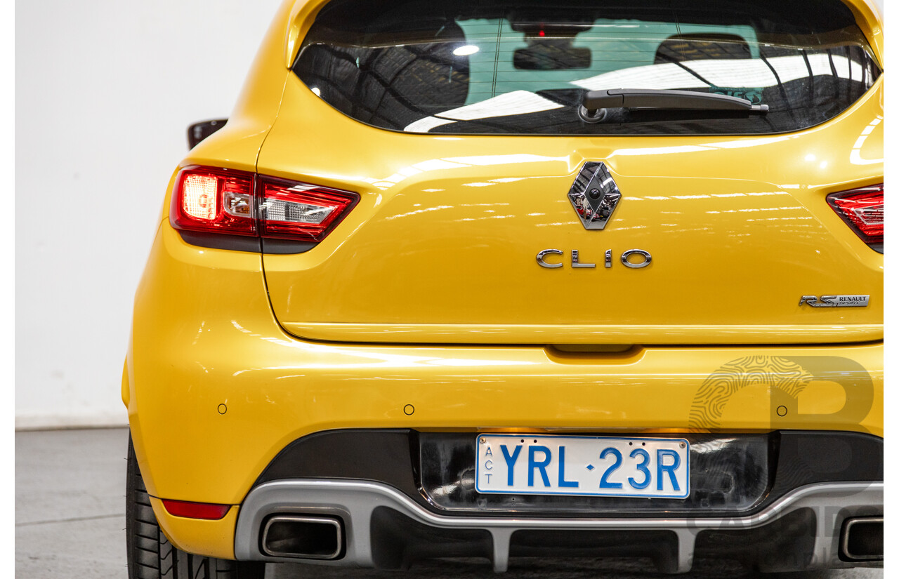 12/2013 Renault Clio RS 200 Sport X98 5d Hatchback Liquid Yellow Metallic Turbo 1.6L