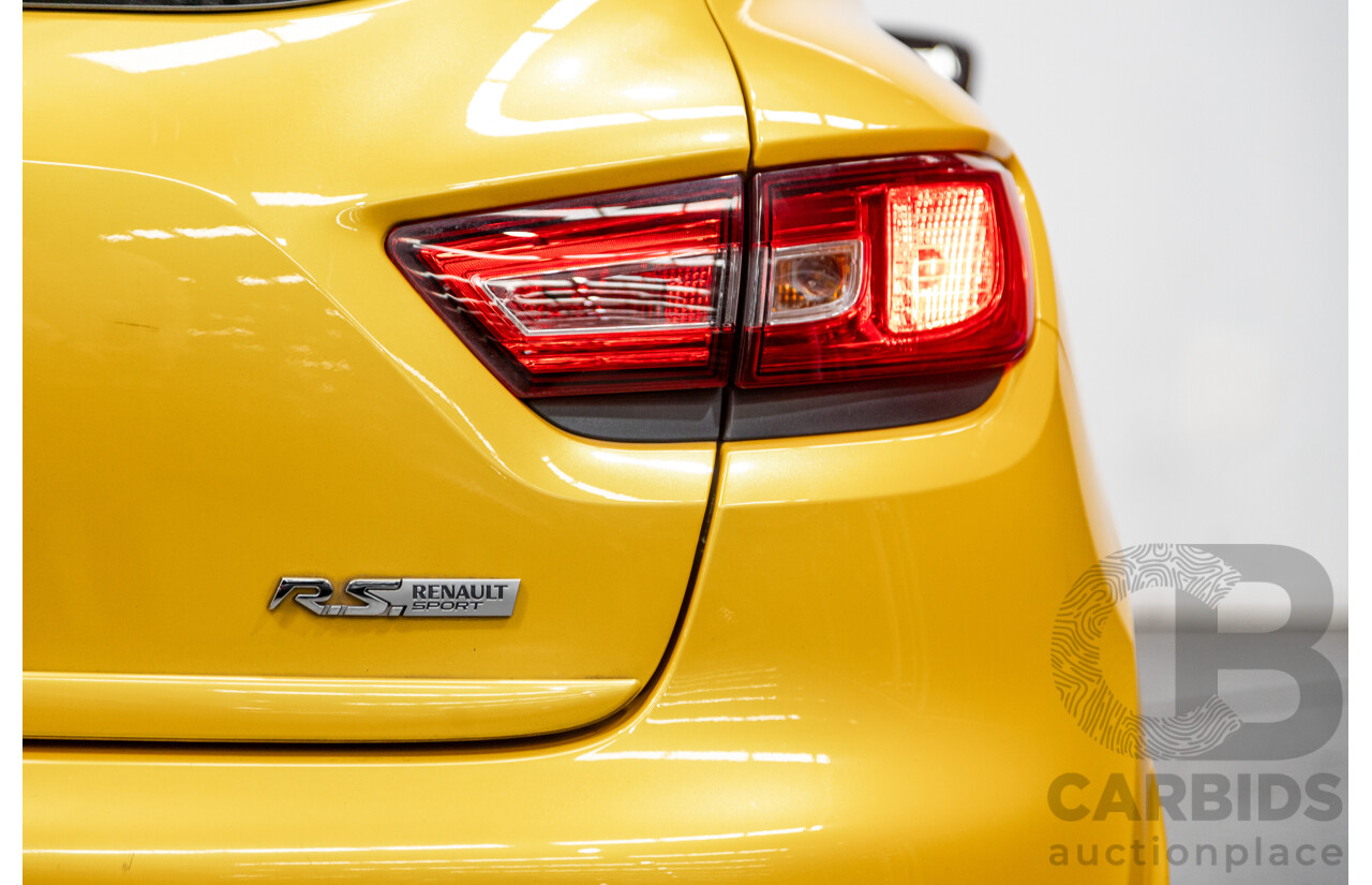12/2013 Renault Clio RS 200 Sport X98 5d Hatchback Liquid Yellow Metallic Turbo 1.6L