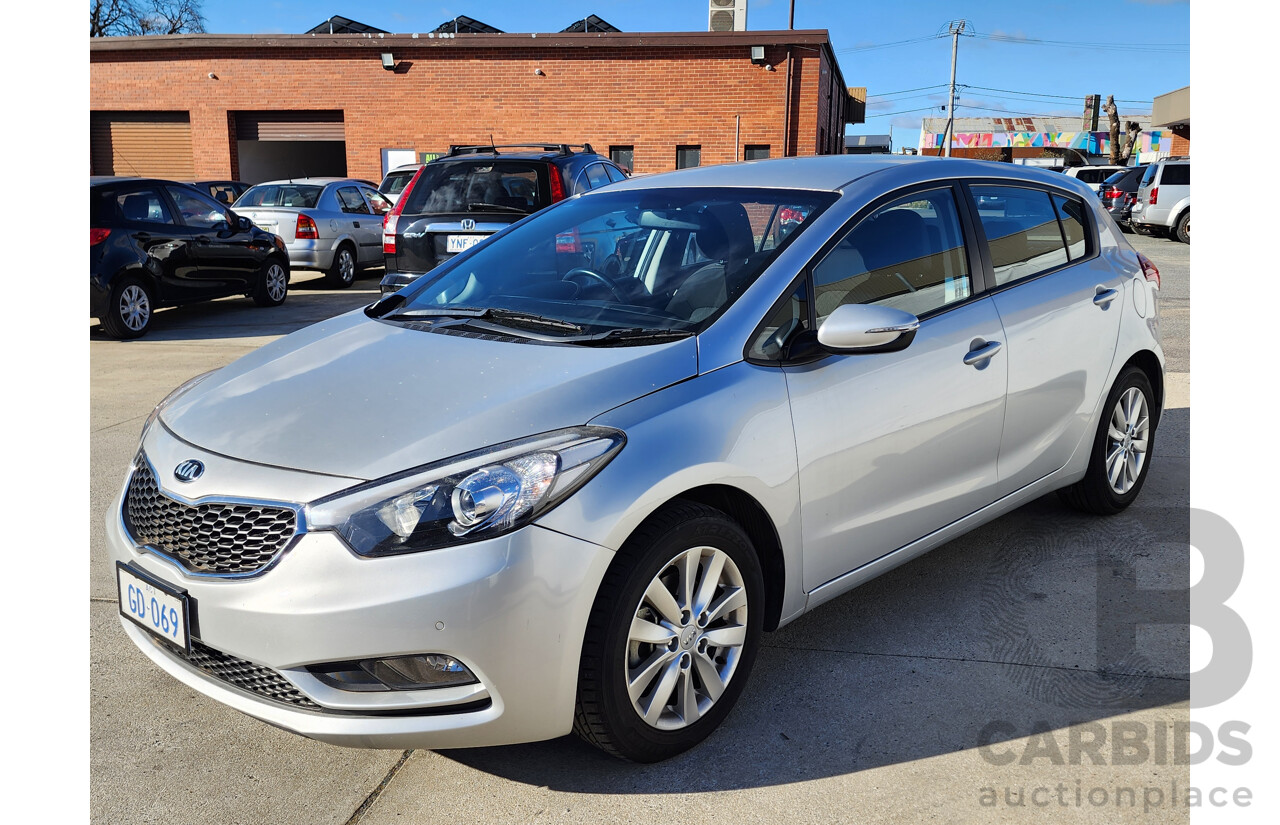 05/2015 Kia Cerato S PREMIUM FWD YD MY15 5D Hatchback Silver 1.8L